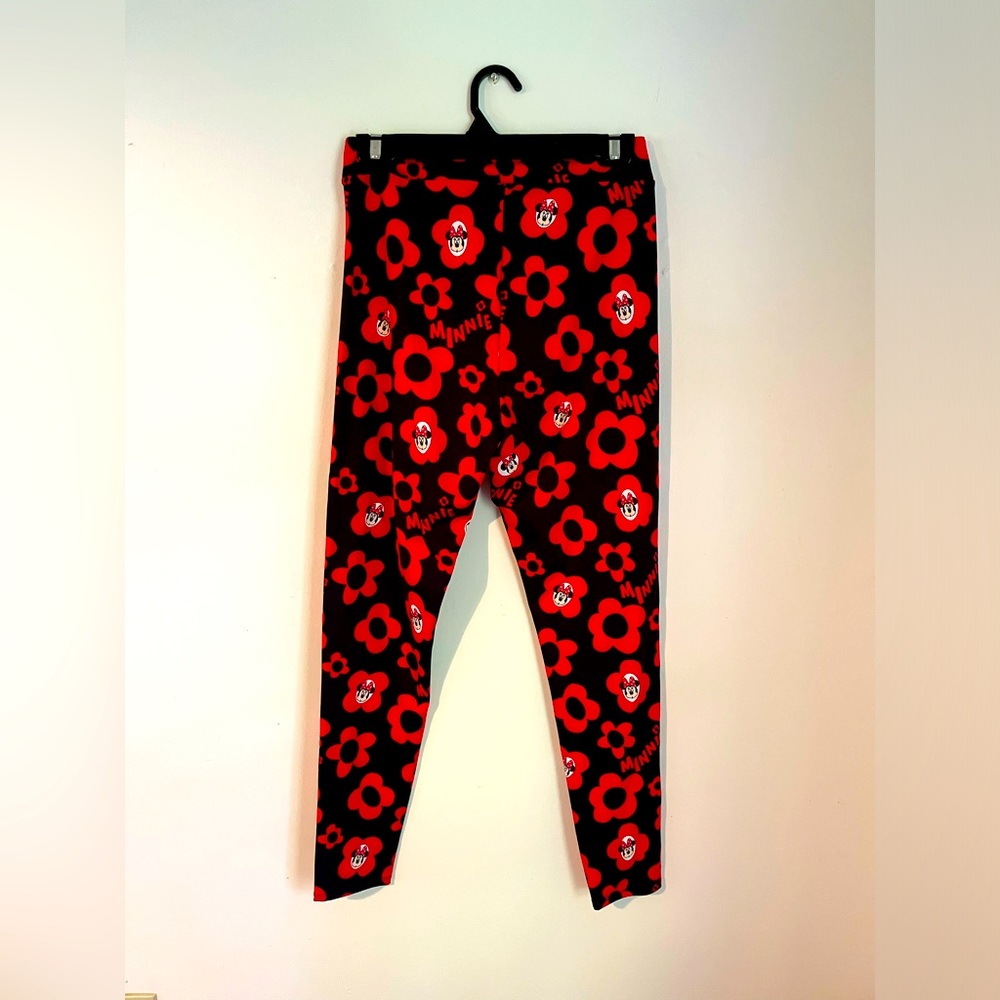 Minnie Mouse Valentine’s Day collection leggings, yoga pants